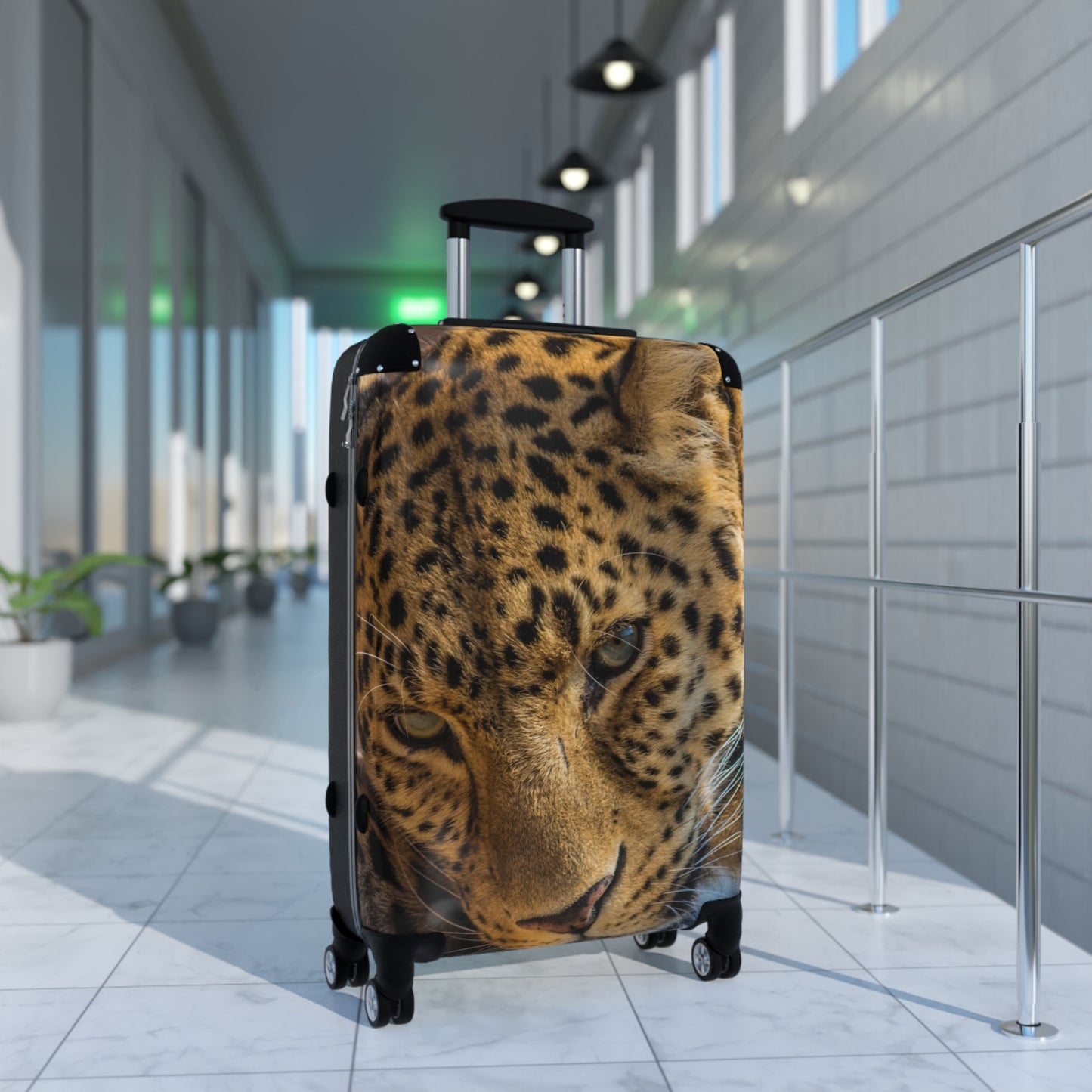 Animals Wild Leopard Carry-On Suitcase - Stylish Luggage for Travelers