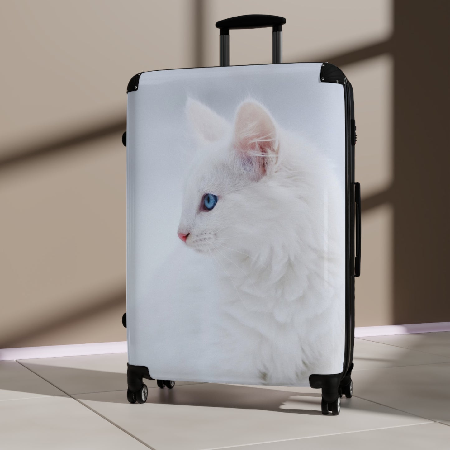 Animals Kitten White Carry-On Suitcase - Stylish Luggage for Travelers